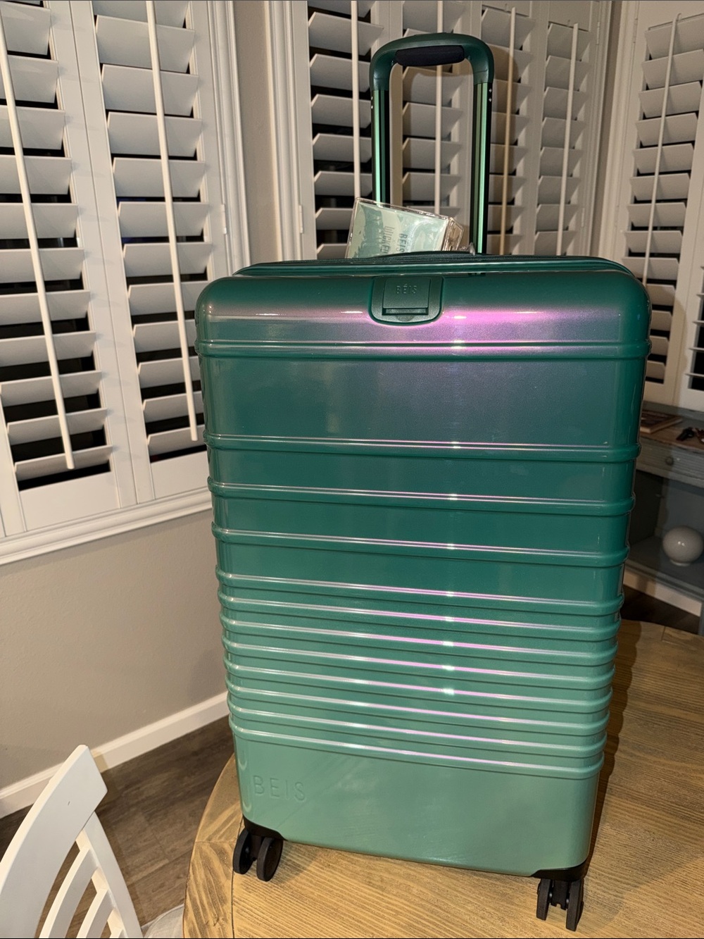NWT BEIS WICKED GREEN Large Check-In Roller 💚💚 - Picture 4 of 8